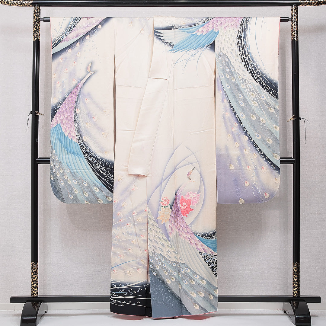 振袖 袷 身丈159cm 裄丈63cm 正絹 Sランク フォーマル 広衿 Mサイズ 孔雀 牡丹 クリーム系 RP 1215-06991