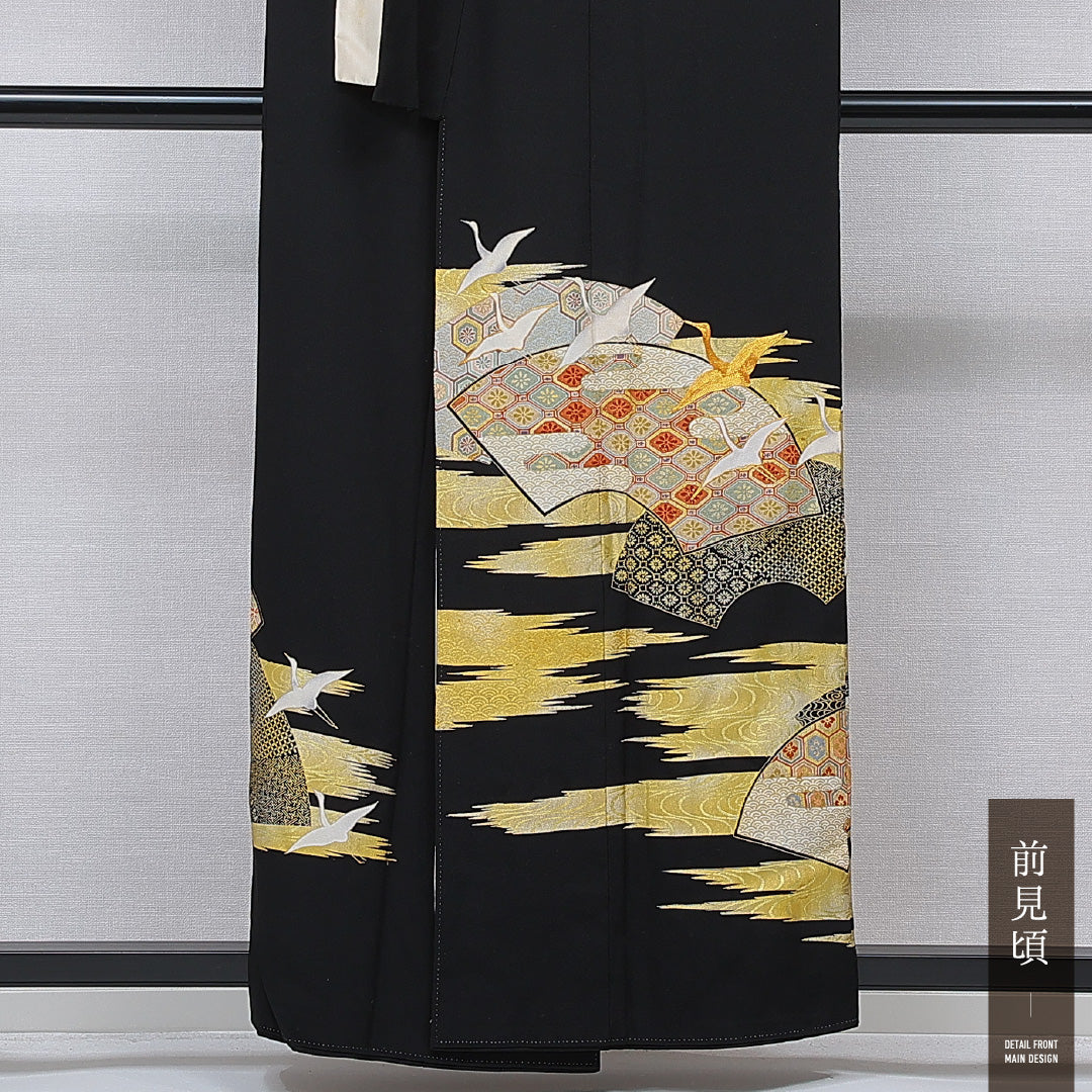黒留袖 袷 身丈158cm 裄丈62cm 正絹 Aランク 五つ紋 (剣片喰) フォーマル 広衿 Mサイズ 金駒刺繍 比翼 鶴 吉祥文様 黒系 RP 1213-07072