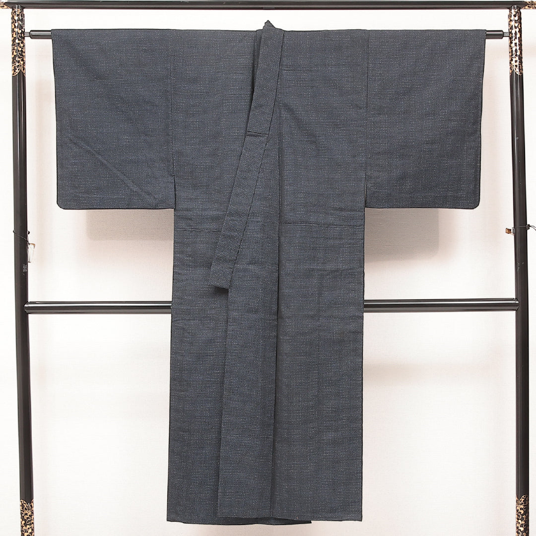 アンサンブル 洗える着物 ウールの男着物 単衣 身丈138cm 裄丈33cm ウール Aランク カジュアル 棒衿 Mサイズ 居敷当て 肩当て 亀甲絣 紺系 RP 1224-17234