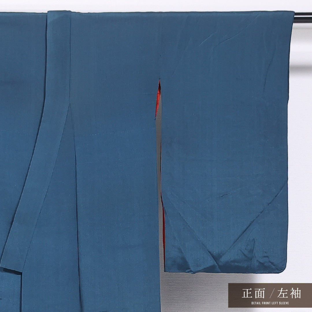 アンティーク 黒留袖 袷 身丈140cm 裄丈61cm 正絹 Dランク 三つ紋 (揚羽蝶) バチ衿 XSサイズ 刺繍 百合 青系 RP 1213-06685