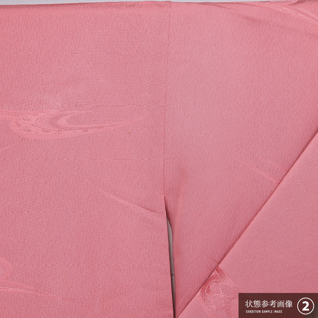 色無地 袷 身丈162cm 裄丈63cm 正絹 Aランク 一つ紋 (三つ柏) 紋意匠 (流水) セミフォーマル 広衿 Lサイズ 刺繍 ピンク系 M4 1219-11385