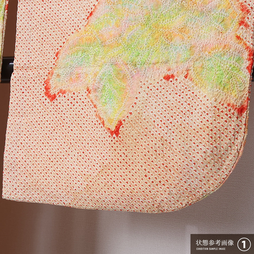 振袖 （総絞り） 身丈157cm 裄丈65cm Bランク 正絹 袷 バチ衿 M 牡丹 フォーマル 古典的 優しい 朱系 1213-F0458