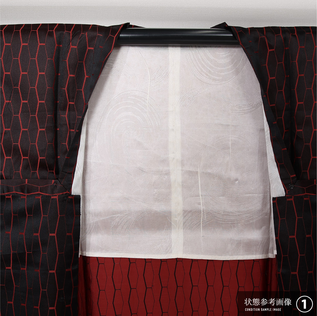道行コート 袷 身丈134cm 裄丈64cm 正絹 Aランク Mサイズ 幾何学柄 赤系 HP 1237-12846