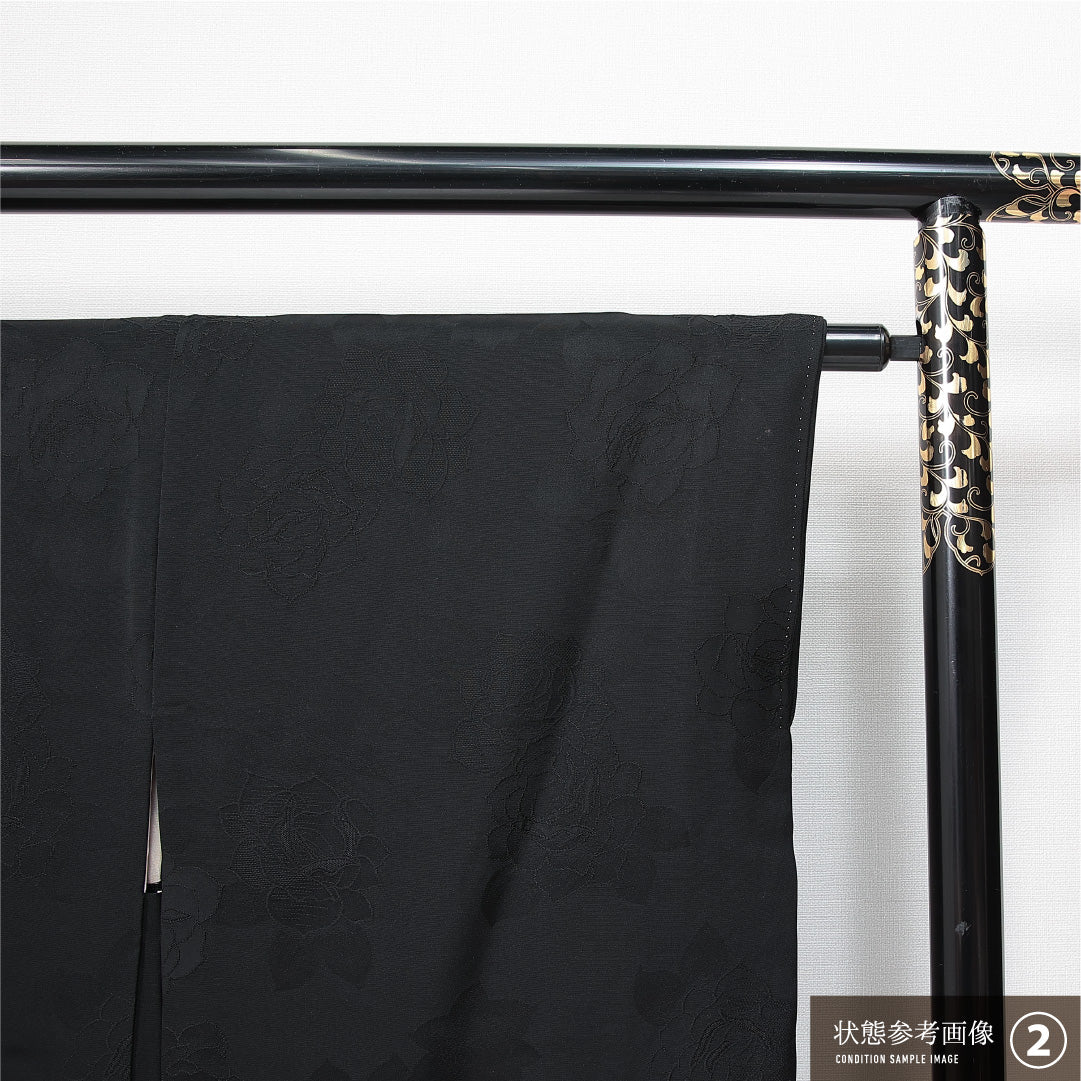 黒羽織 袷 身丈73cm 裄丈64cm 正絹 Aランク 一つ紋 (五三桐) 紋意匠 (薔薇) セミフォーマル Mサイズ 紐あり 黒系 RP 1233-14748