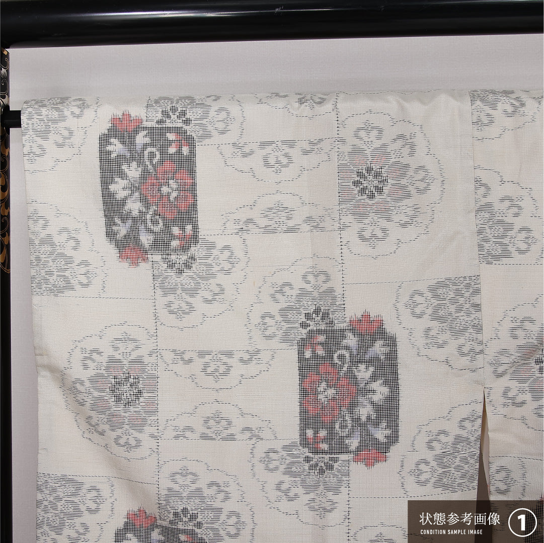 道行コート (大島紬) 袷 身丈86cm 裄丈68cm 正絹 Aランク インフォーマル Lサイズ 唐華 鏡裏文 クリーム系 M4 1237-12588