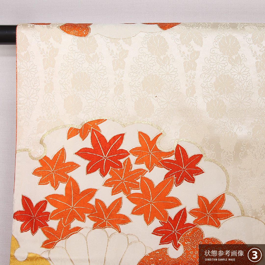 振袖 身丈165cm 裄丈64.5cm Bランク 袷 正絹 S 広衿 刺繍 金駒刺繍 エ霞 吉祥文様 古典柄 雪輪 菊 紅葉 楓 花柄 金襴 橘 クリーム系 1213-F0439