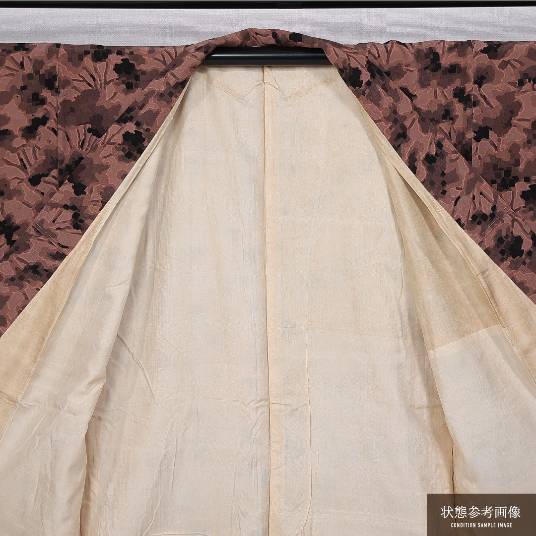 アンティーク 小紋 (ちりめん) 袷 身丈144cm 裄丈61cm 正絹 Bランク バチ衿 XSサイズ 創作柄 ちりめん 茶系 RP 1221-11285