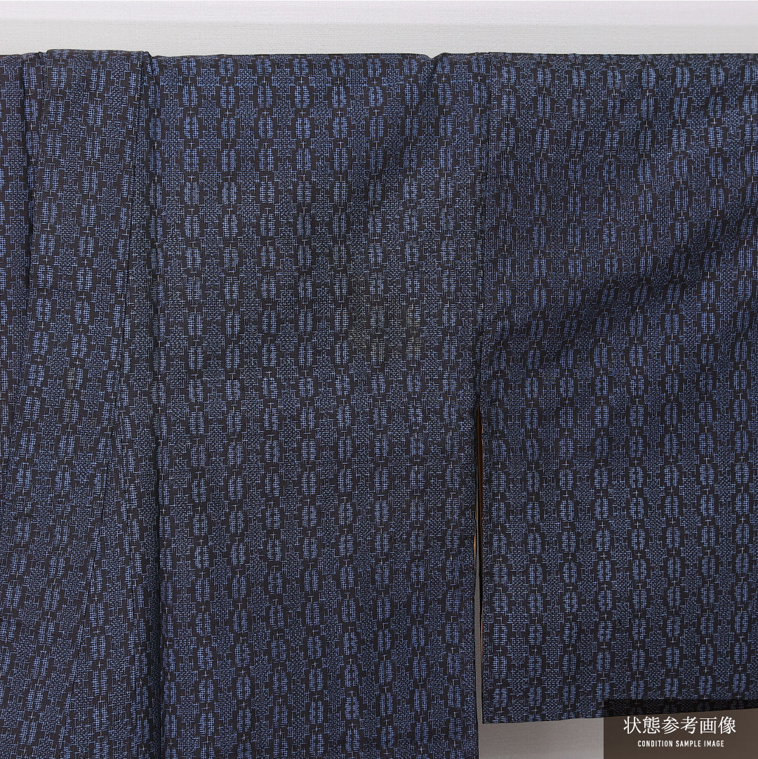 紬 袷 身丈159cm 裄丈64cm 正絹 Cランク カジュアル バチ衿 Mサイズ 創作柄 紺系 LP 1223-12470