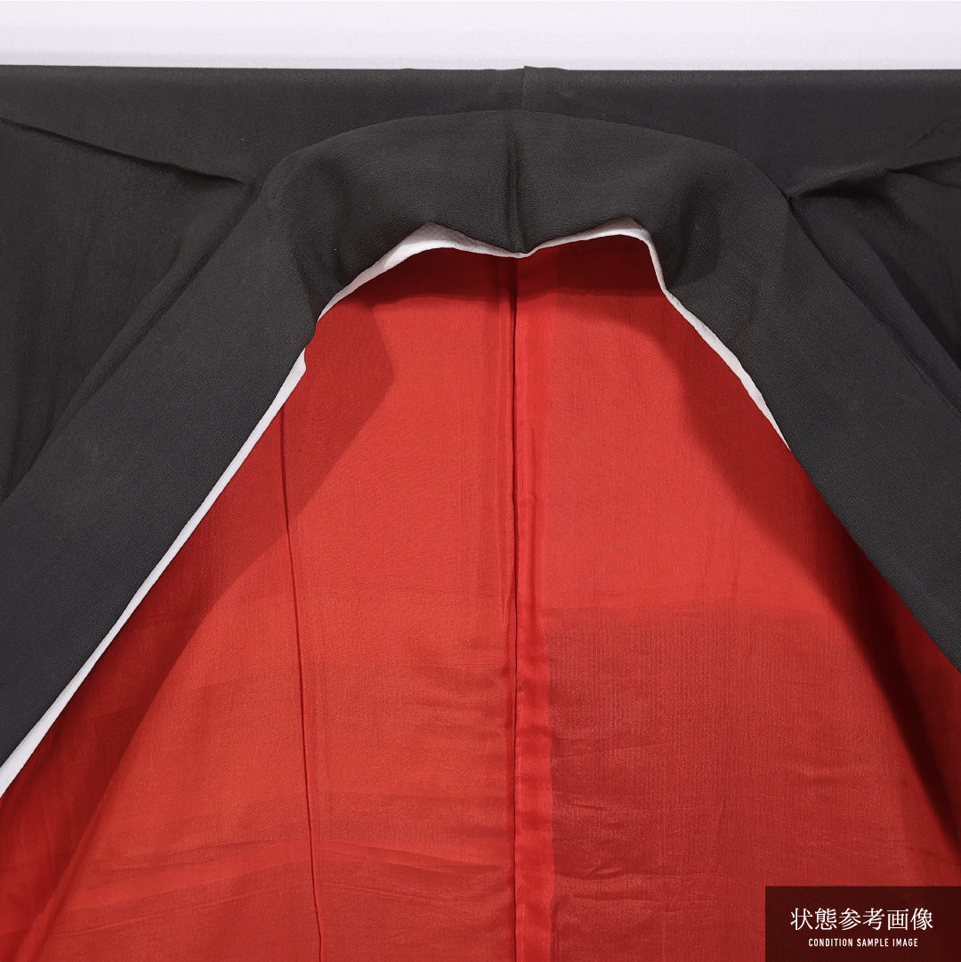 アンティーク 黒留袖 身丈154cm 裄丈61cm 袷 五つ紋 丸に蔦 正絹 Bランク バチ衿 吉祥文様 扇子 1211-F0421