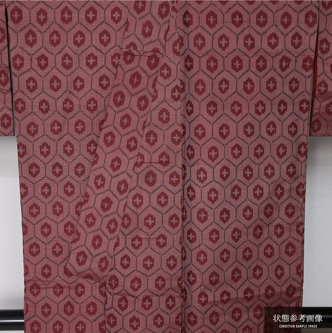 紬 袷 身丈144cm 裄丈63cm 正絹 Cランク カジュアル バチ衿 XSサイズ 亀甲 赤系 LP 1223-12007