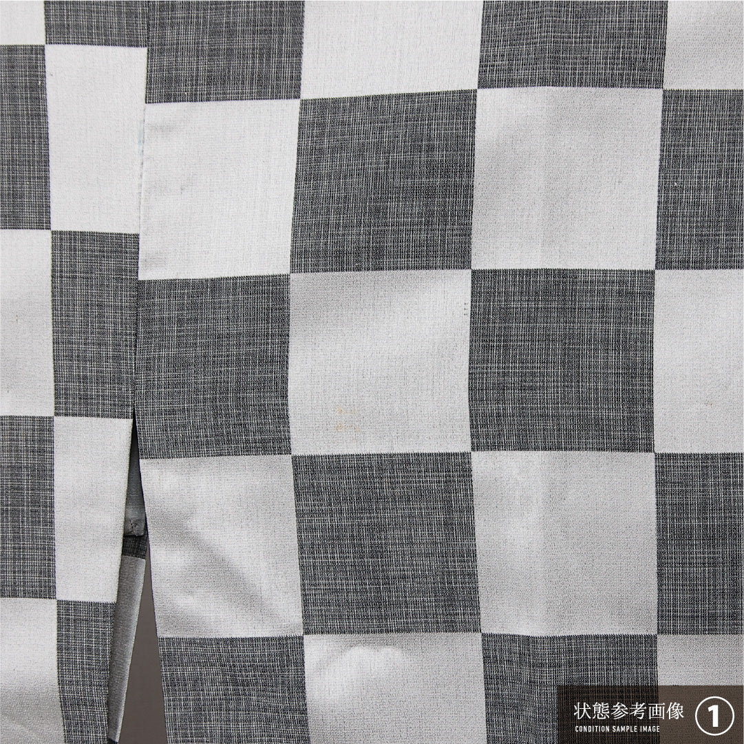 道行コート 大島紬 単衣 身丈135cm 裄丈65cm 正絹 Aランク インフォーマル Mサイズ 鏡裏文 市松 モダン 気品 銀系 PO 1237-13893