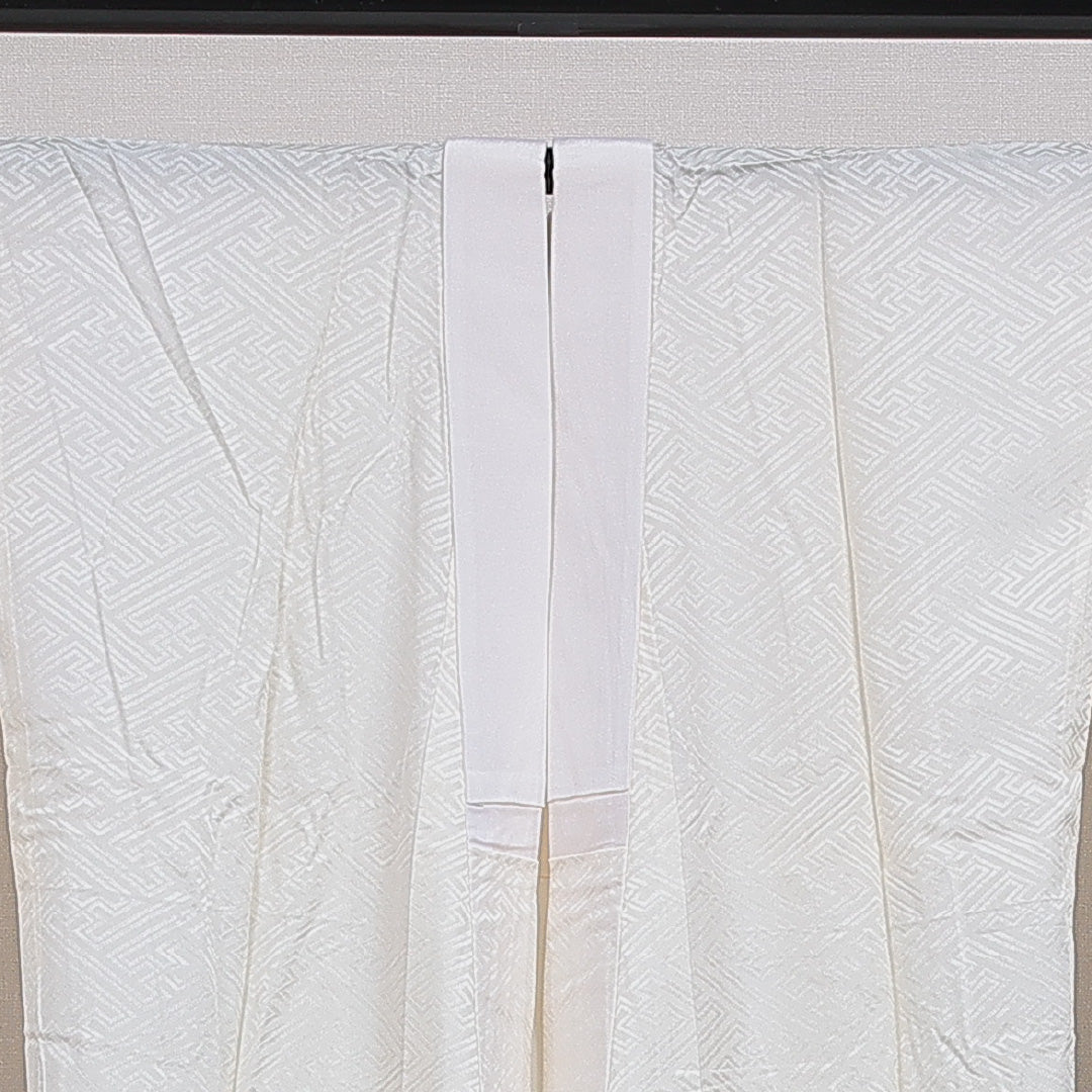 長襦袢 無双袖 身丈126cm 裄丈66cm 正絹 Aランク Mサイズ 紗綾型 クリーム系 RP 1239-16514