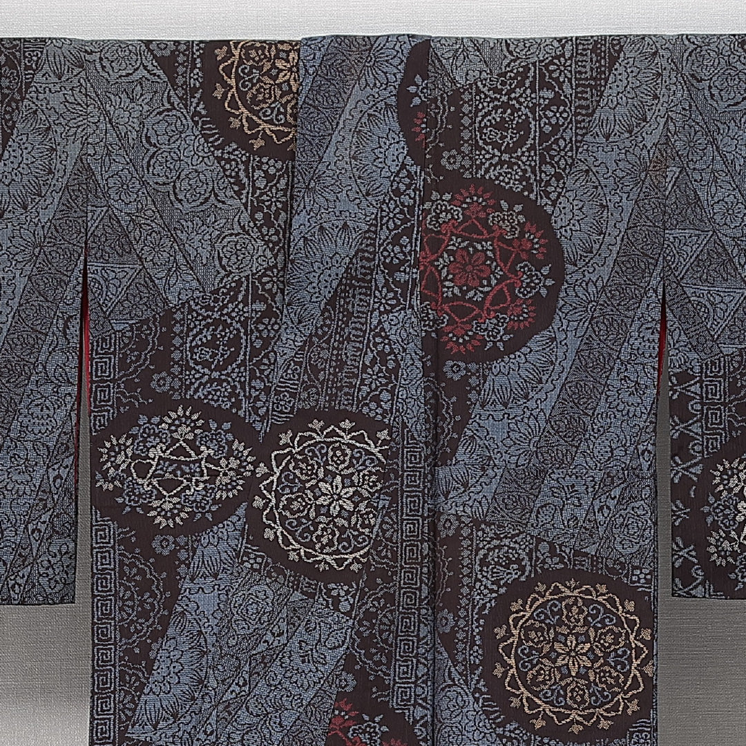 アンティーク 紬 袷 身丈148cm 裄丈63cm 正絹 Aランク XSサイズ 広衿 鏡裏文 グレー系 青系 1216-14724