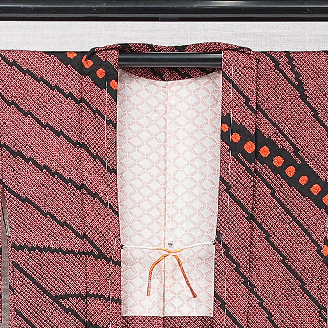 未使用品 羽織 袷 身丈78cm 裄丈61cm 正絹 Nランク カジュアル Sサイズ 紐あり 鹿の子柄 ピンク系 RP 1232-15320