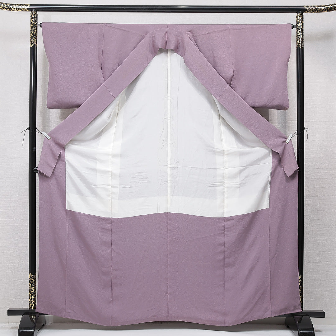 色無地 袷 身丈164cm 裄丈64cm 正絹 Aランク Lサイズ 広衿 一つ紋（五三桐） セミフォーマル 松 訪問着 紫系 1214-15667