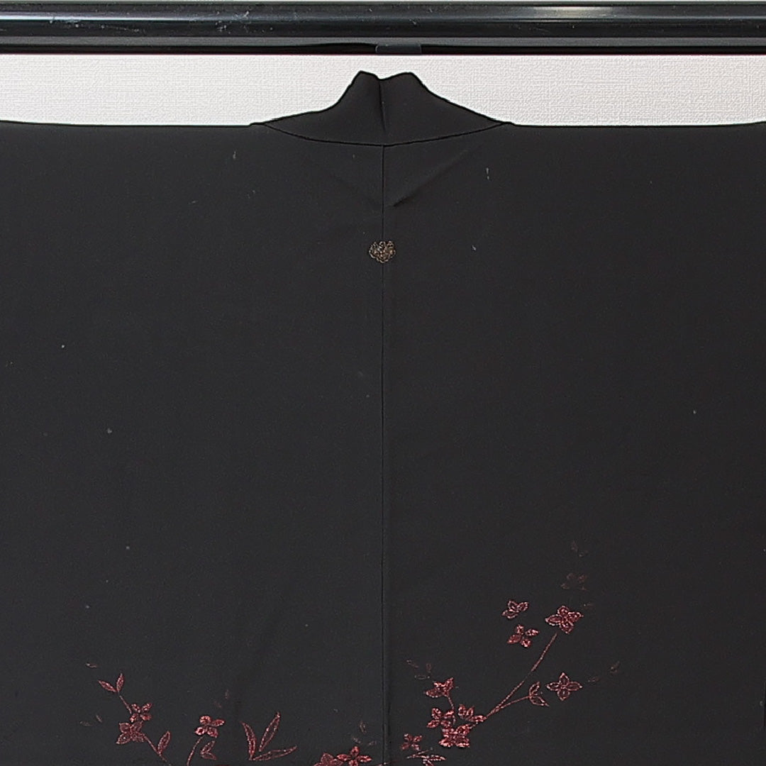 黒羽織 袷 身丈78cm 裄丈62cm 正絹 Cランク 一つ紋 (五三桐) セミフォーマル Sサイズ 絵羽羽織 漆糸 紐あり 草花 黒系 HP 1233-15248
