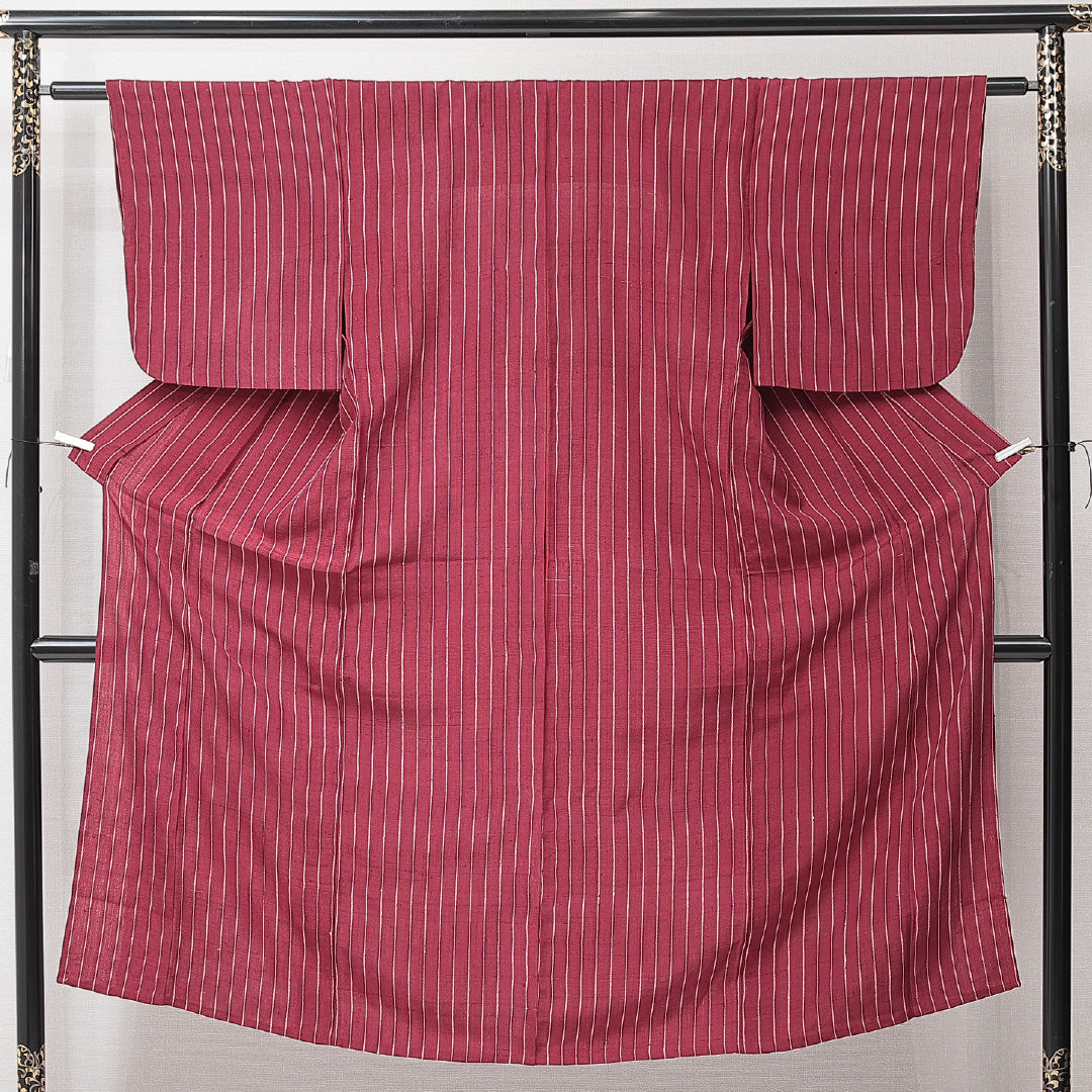紬 袷 身丈138cm 裄丈58cm 正絹 Cランク XSサイズ バチ衿 カジュアル 居敷当て 肩当て 縞 赤系 1216-15232