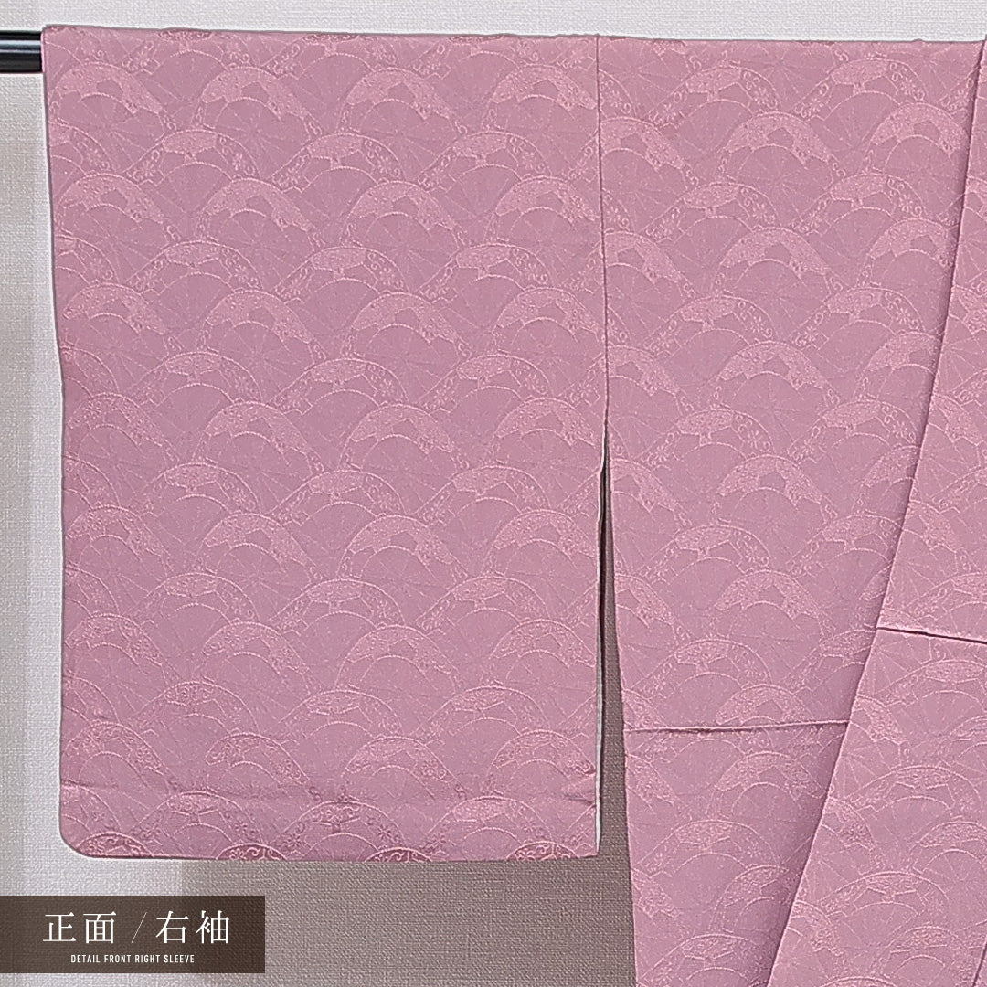 色無地 袷 身丈152cm 裄丈64cm 正絹 Sランク 一つ紋 (四ツ目菱) 紋意匠 (源氏車) セミフォーマル 広衿 Sサイズ 紫系 RP 1219-15498