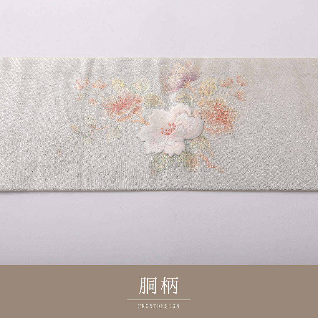 九寸名古屋帯 帯丈353cm セミフォーマル 名古屋仕立て ポイント柄 Aランク 正絹 相良刺繡 牡丹 銀系 1224-03503