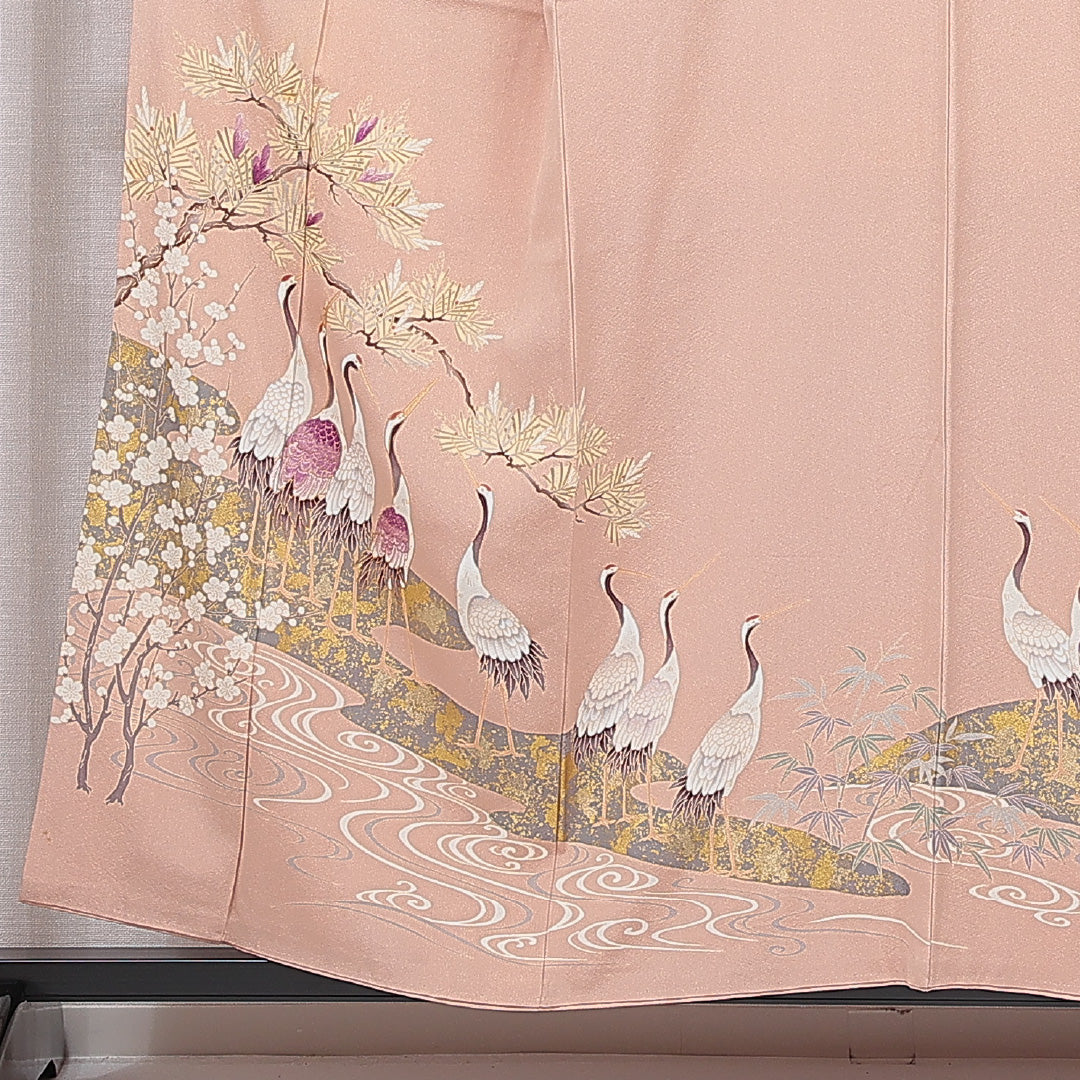 訪問着 袷 身丈155cm 裄丈60cm 正絹 Aランク Mサイズ 広衿 一つ紋（蔦） セミフォーマル 鶴 梅 落款 ピンク系 1212-15489