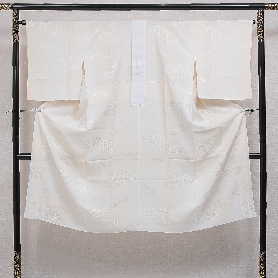 長襦袢 無双袖 身丈127cm 裄丈64cm 正絹 Sランク Mサイズ 花菱亀甲 クリーム系 RP 1239-16567
