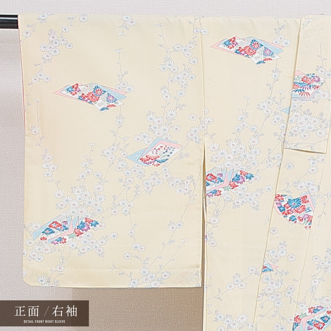 洗える着物 小紋 袷 身丈151cm 裄丈61cm ポリエステル Cランク インフォーマル バチ衿 Sサイズ 色紙 菊 黄系 LP 1221-15989