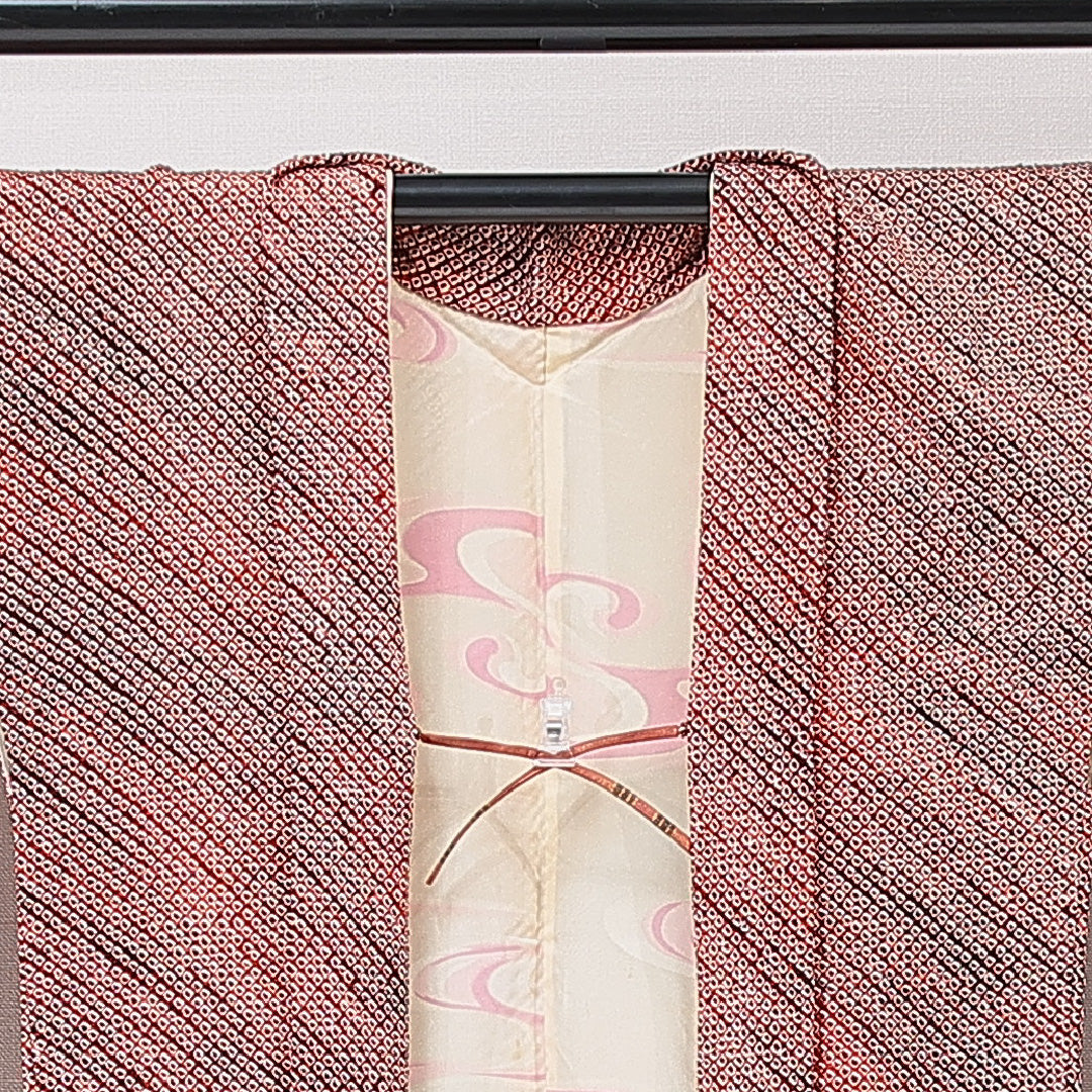 羽織 袷 身丈81cm 裄丈62cm 正絹 Aランク カジュアル バチ衿 Sサイズ 紐あり 花柄 赤系 RP 1232-15181