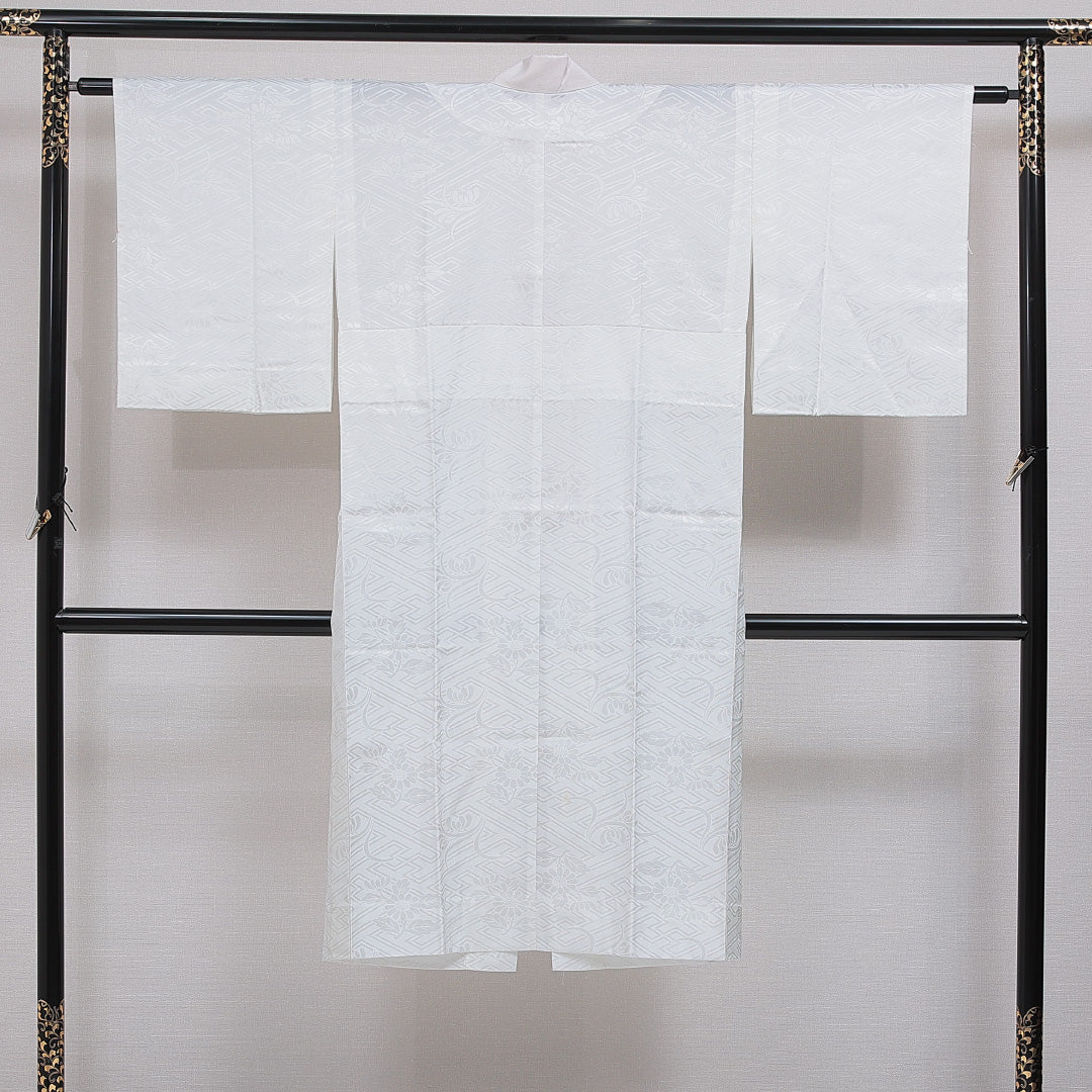 長襦袢 無双袖 身丈126cm 裄丈61cm 正絹 Aランク Mサイズ 紗綾型 菊 白系 RP 1239-16536