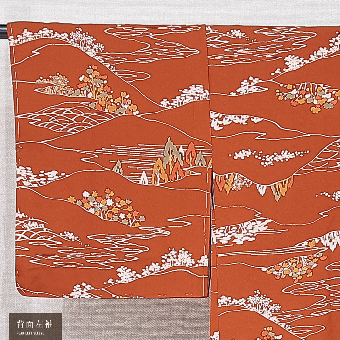 未使用品 羽織 袷 身丈79cm 裄丈63cm 正絹 Nランク カジュアル Sサイズ 紐あり しつけ糸 山 茶系 RP 1232-15318