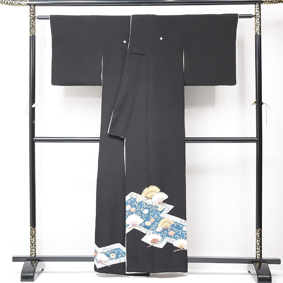 黒留袖 袷 身丈157cm 裄丈64cm 五つ紋 松川菱 フォーマル Cランク Mサイズ 正絹 比翼仕立て 広衿 菊 1211-F0708