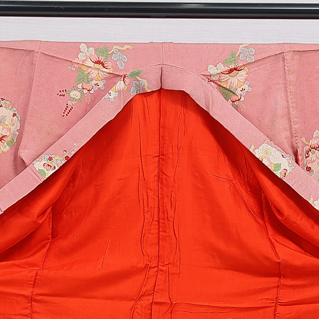 アンティーク 付下げ 袷 身丈145cm 裄丈60cm 正絹 Cランク XSサイズ バチ衿 紋意匠 紗綾形 雪輪 牡丹 ピンク系 1261-15977