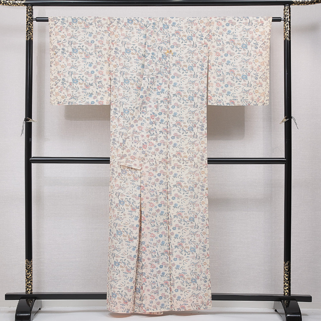 小紋 洗える着物 袷 身丈158cm 裄丈63cm ポリエステル Cランク Mサイズ 広衿 インフォーマル 菊 クリーム系 1215-15810