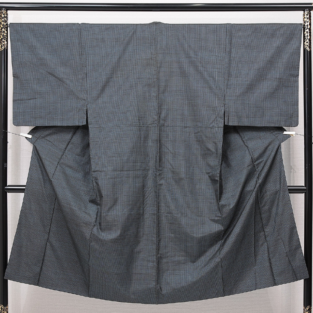 男着物 袷 身丈136cm 裄丈67cm 正絹 Aランク カジュアル 棒衿 Sサイズ 亀甲 紺系 RP 1224-15061