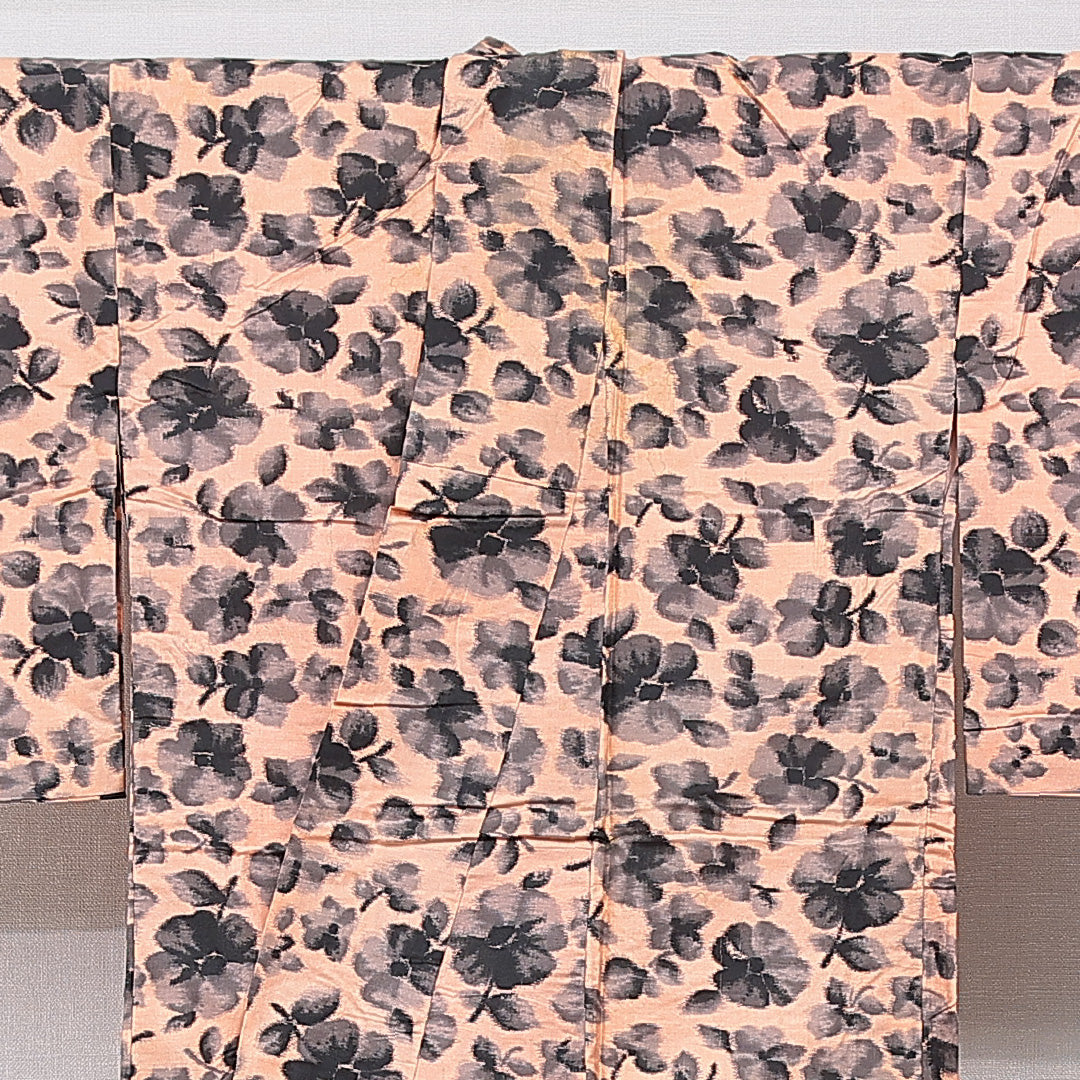 アンティーク 紬（銘仙） 袷 身丈150cm 裄丈62cm 正絹 Cランク Sサイズ 広衿 花柄 朱系 1216-15682