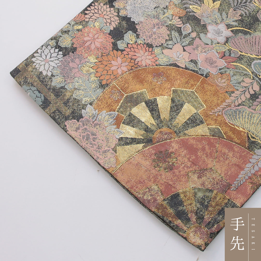 袋帯 帯丈428cm 彩華御車文 フォーマル 全通 Sランク 正絹 源氏車 菊 松 金系 黒系 1223-02329