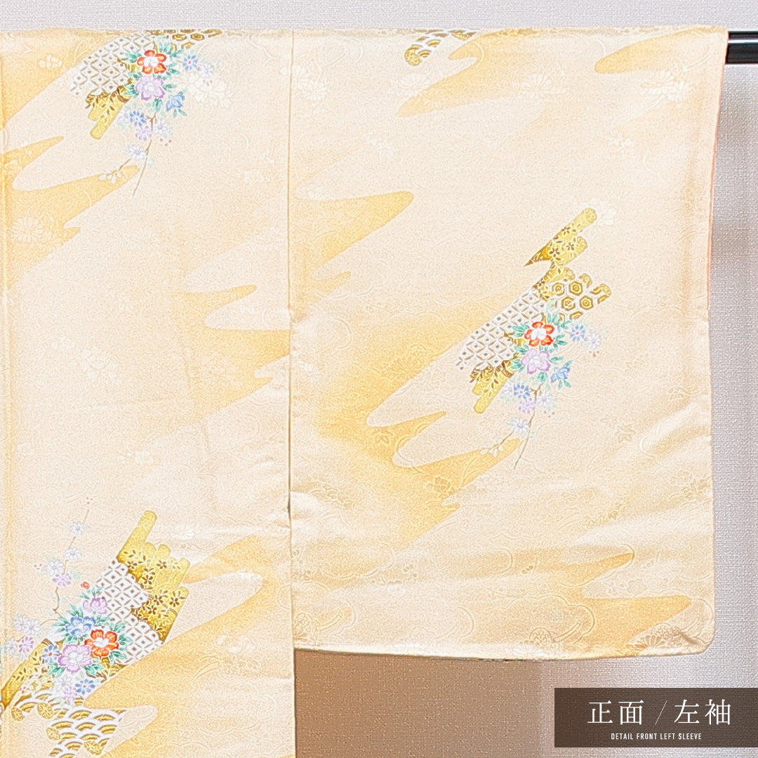 洗える着物 小紋 袷 身丈157cm 裄丈63cm ポリエステル Sランク インフォーマル 広衿 Mサイズ 吉祥文様 黄系 RP 1221-16331