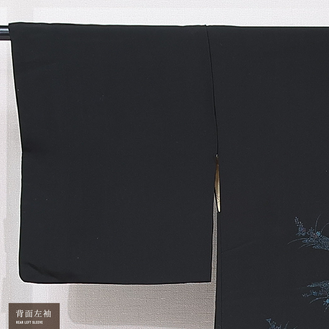 黒羽織 袷 身丈82cm 裄丈62cm 正絹 Bランク 一つ紋 (五三桐) セミフォーマル Sサイズ 漆糸 紐あり 桔梗 黒系 RP 1233-15304