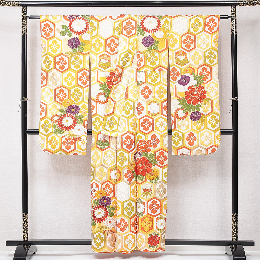 振袖 袷 身丈155cm 裄丈63cm フォーマル Cランク Mサイズ 正絹 広衿 亀甲 牡丹 蘇州刺繍 金駒刺繍 1213-F0670