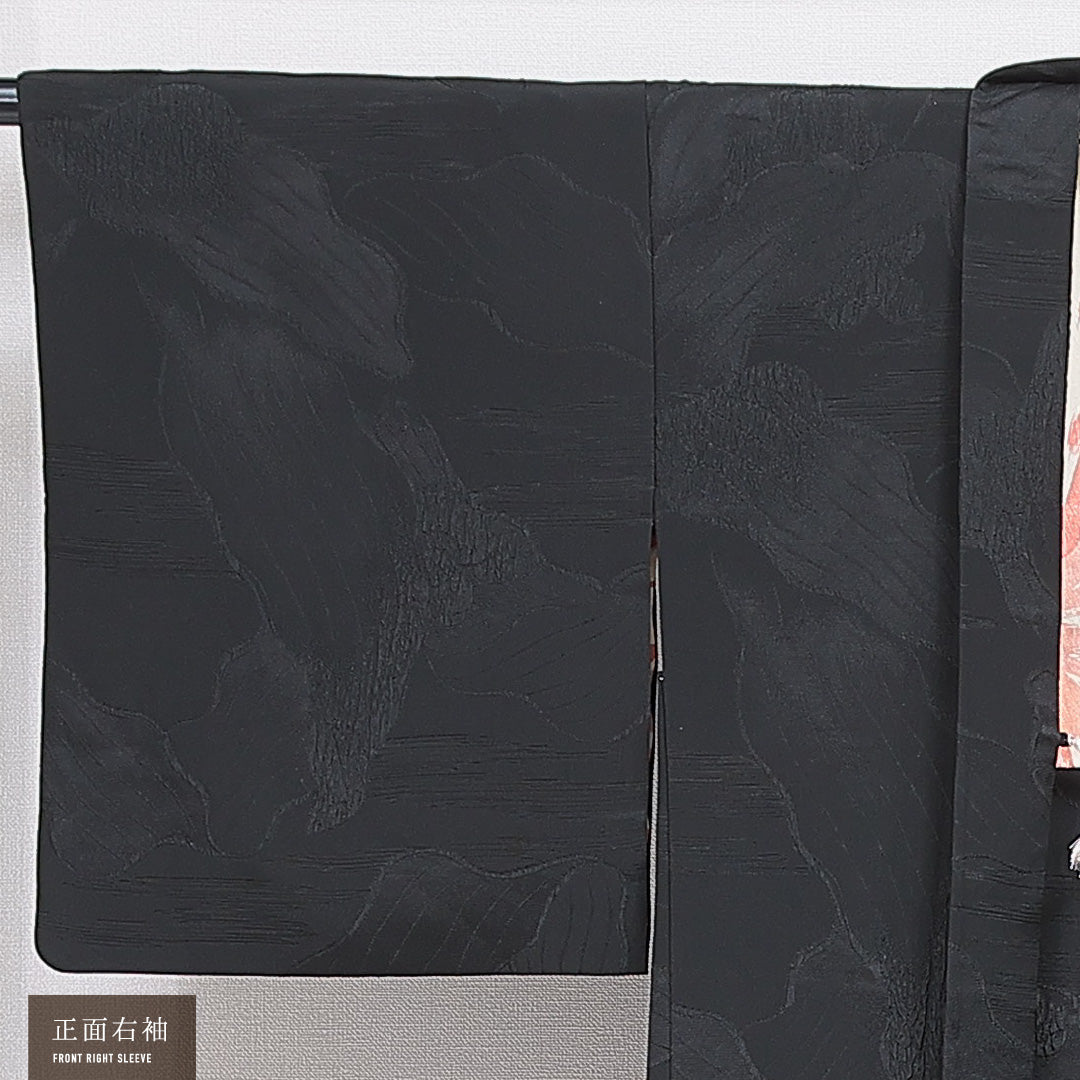 黒羽織 袷 身丈82cm 裄丈65cm 正絹 Sランク 一つ紋 (中陰蔦) セミフォーマル Mサイズ 織り出し 紐あり 創作柄 黒系 RP 1233-16835