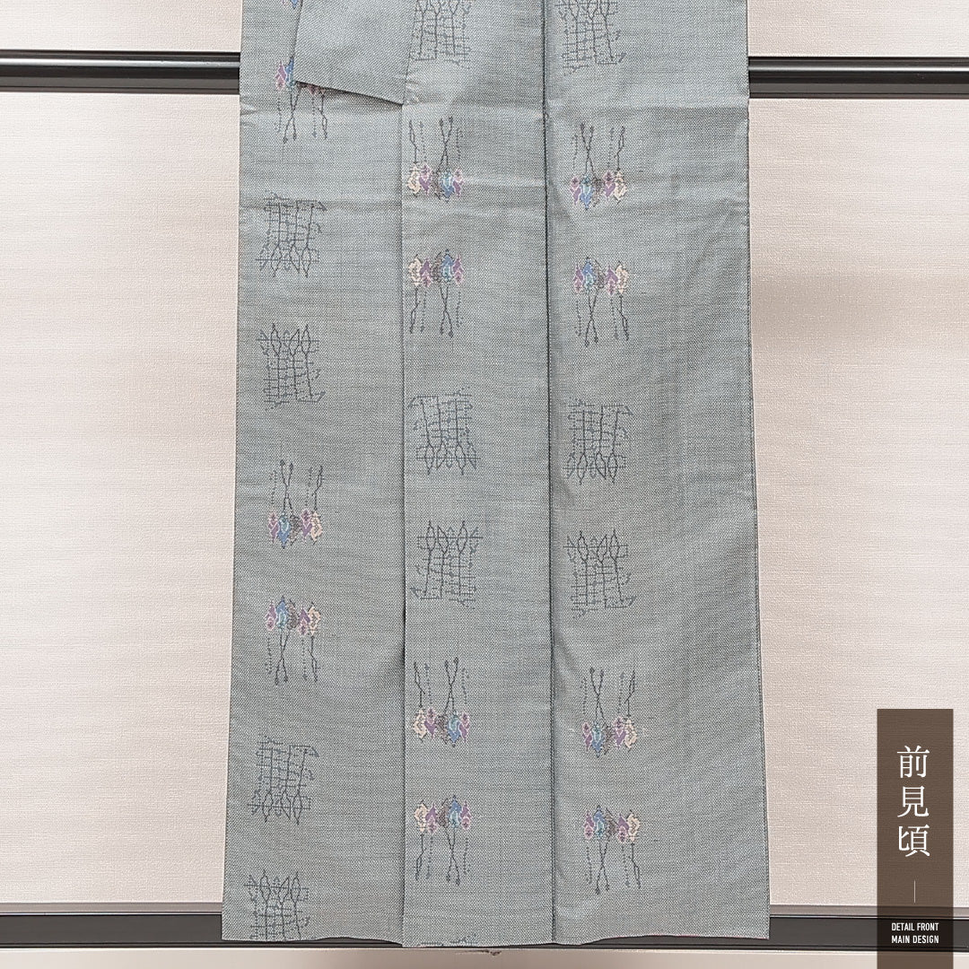 洗える着物 紬 袷 身丈158cm 裄丈62cm ポリエステル Bランク カジュアル 広衿 Mサイズ 創作柄 グレー系 RP 1223-16900