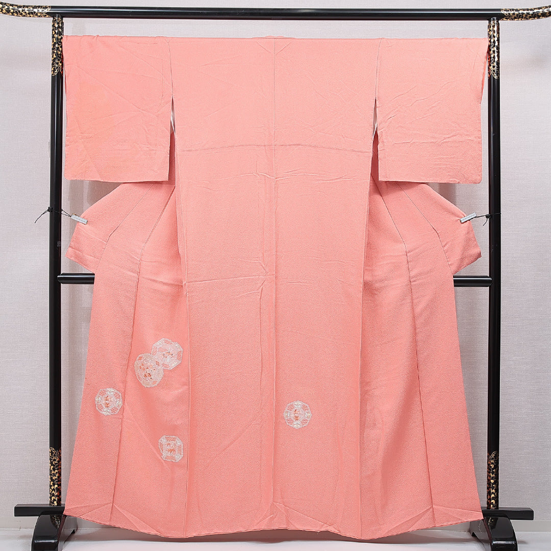 付下げ 袷 身丈161cm 裄丈67cm 正絹 Cランク インフォーマル 広衿 Lサイズ 蘇州刺繍 鏡裏文 花柄 ピンク系 HP 1218-15495