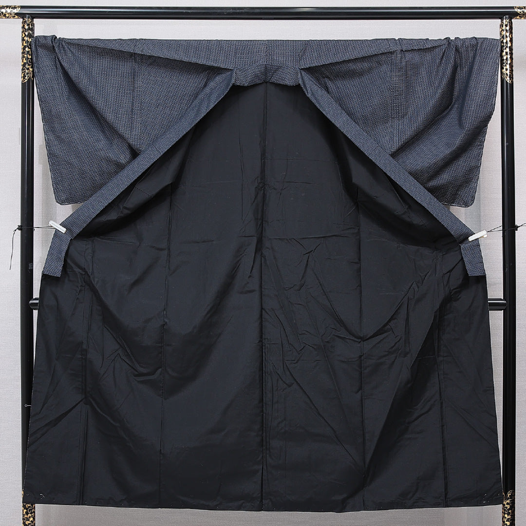 男着物 袷 身丈148cm 裄丈72cm 正絹 Aランク カジュアル 棒衿 Lサイズ 亀甲 紺系 RP 1224-15760