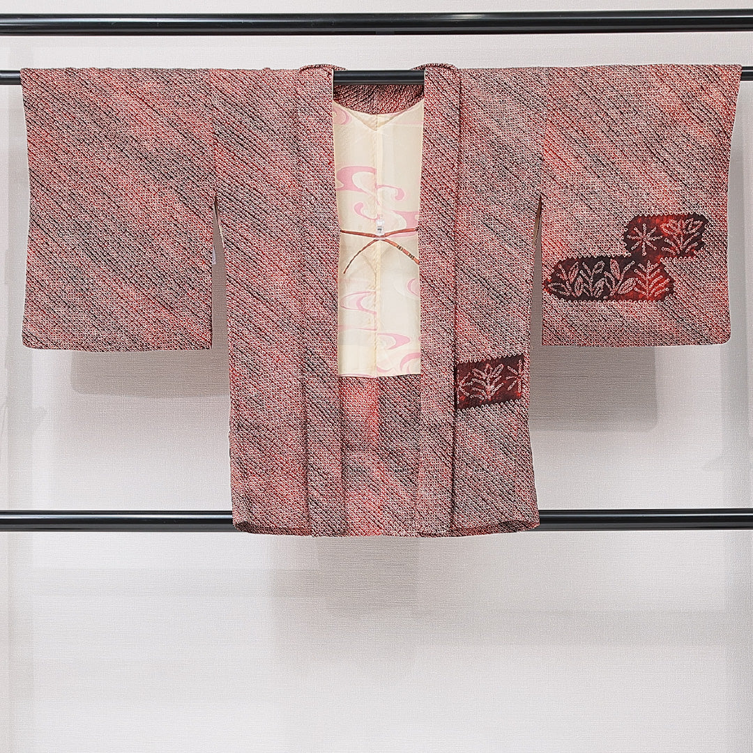 羽織 袷 身丈81cm 裄丈62cm 正絹 Aランク カジュアル バチ衿 Sサイズ 紐あり 花柄 赤系 RP 1232-15181