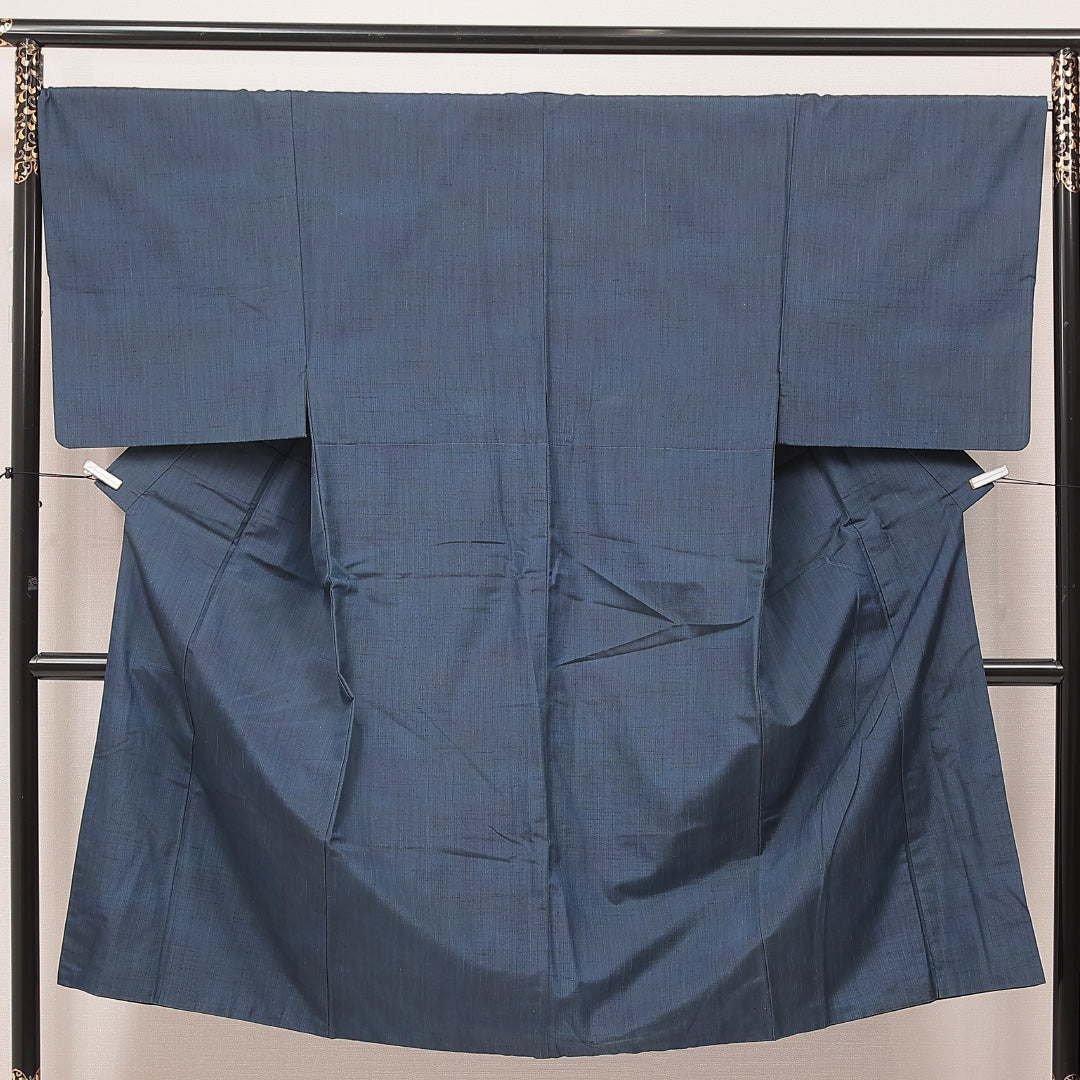 男着物 袷 身丈136cm 裄丈68cm 正絹 Cランク カジュアル 棒衿 Sサイズ 草木染め 証紙 無地 紺系 LP 1224-16920
