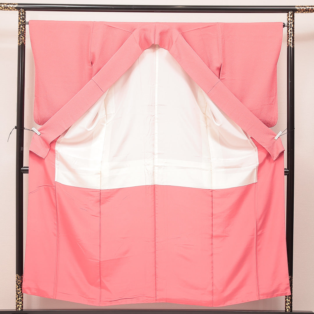 色無地 袷 身丈154cm 裄丈64cm 正絹 Sランク Sサイズ 広衿 一つ紋（抱き茗荷） セミフォーマル 無地 ピンク系 1214-16890