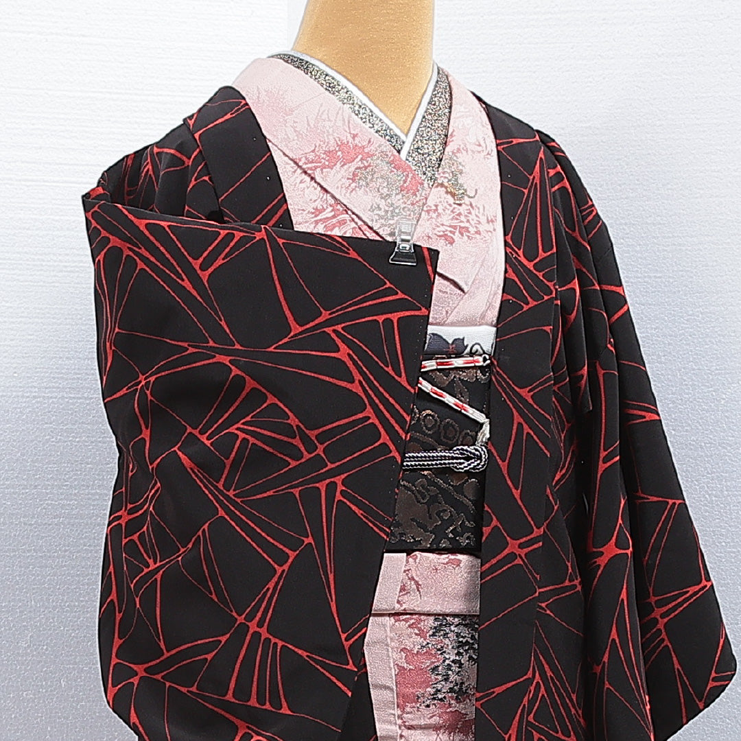 羽織 袷 身丈74cm 裄丈63cm 正絹 Bランク Sサイズ カジュアル 紐あり ちりめん 抽象柄 黒系 1217-16158