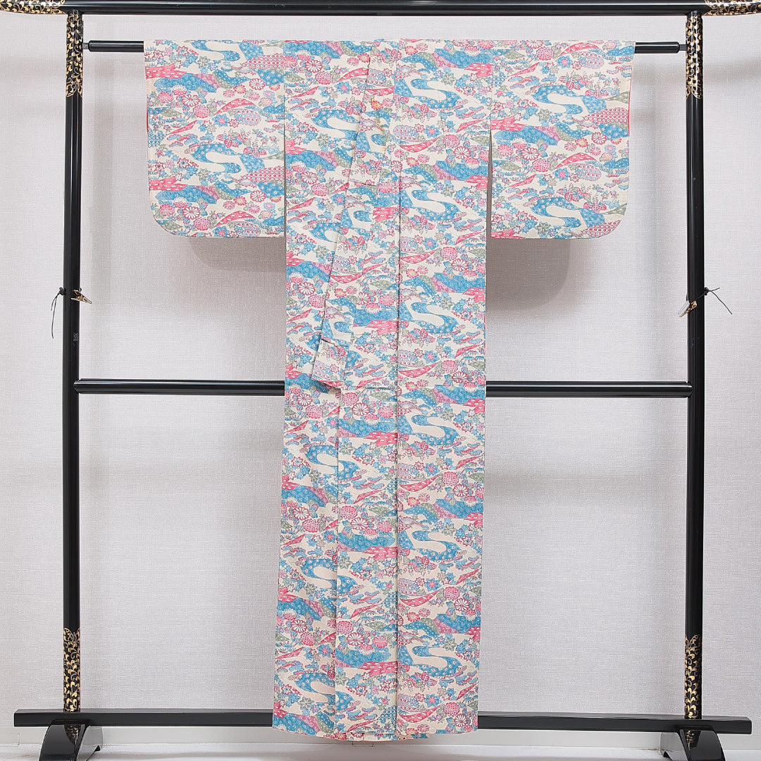 小紋 袷 身丈154cm 裄丈60cm 正絹 Sランク インフォーマル バチ衿 Sサイズ 古典柄 多色系 RP 1221-16014