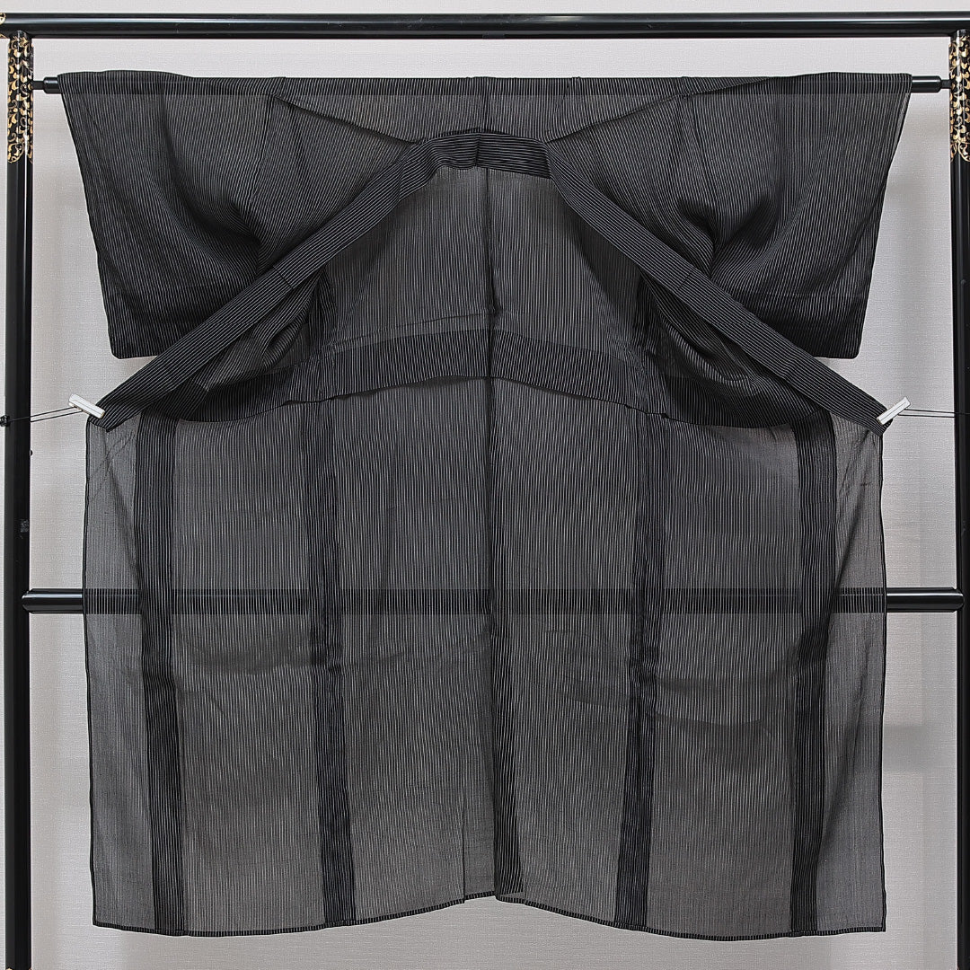 男着物 夏物 夏紬 身丈134cm 裄丈61cm 正絹 Aランク XSサイズ 棒衿 カジュアル 無地 黒系 1219-15346