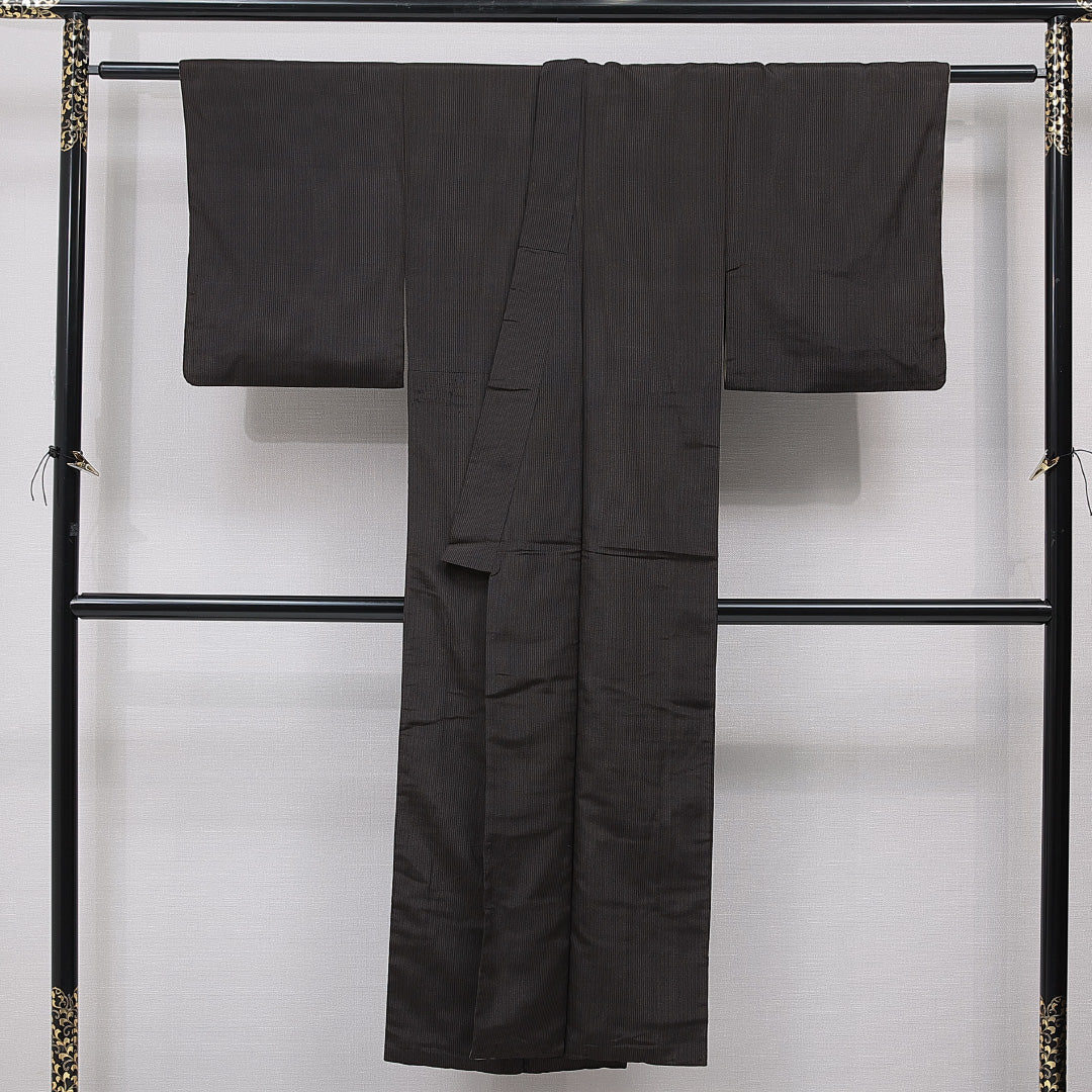 小紋 袷 身丈143cm 裄丈63cm 正絹 Aランク インフォーマル バチ衿 XSサイズ 縞 茶系 RP 1221-15604