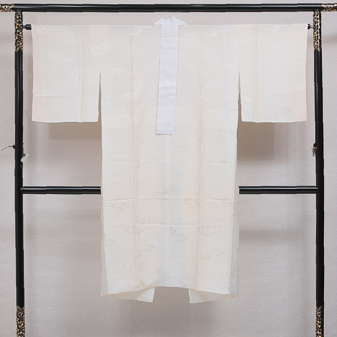 長襦袢 無双袖 身丈127cm 裄丈64cm 正絹 Sランク Mサイズ 花菱亀甲 クリーム系 RP 1239-16567